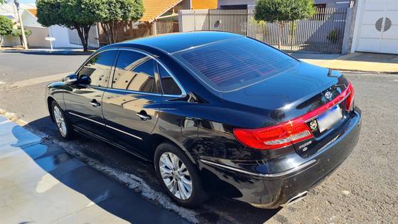 HYUNDAI AZERA 3.3 MPFI GLS SEDAN V6 24V GASOLINA 4P AUTOMÁTICO HYUNDAI AZERA 3.3 MPFI GLS SEDAN V6 24V GASOLINA 4P AUTOMÁTICO